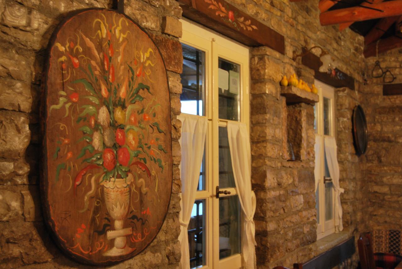 Tritoxo Guesthouse Koukkouli Bagian luar foto