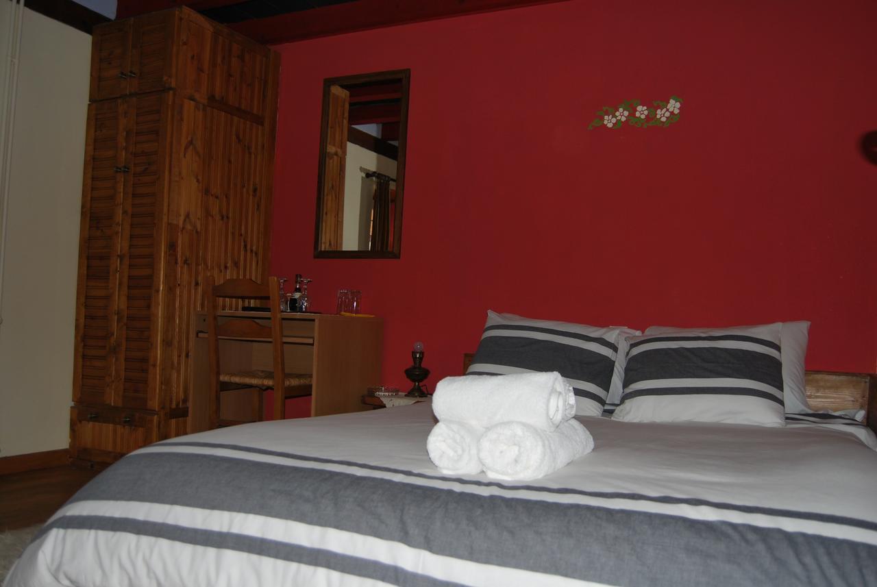 Tritoxo Guesthouse Koukkouli Bagian luar foto