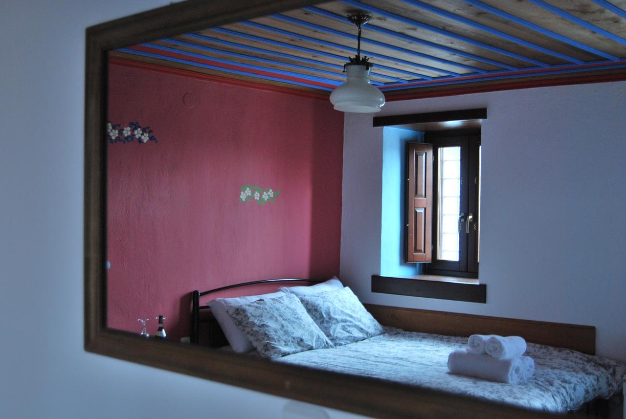 Tritoxo Guesthouse Koukkouli Bagian luar foto
