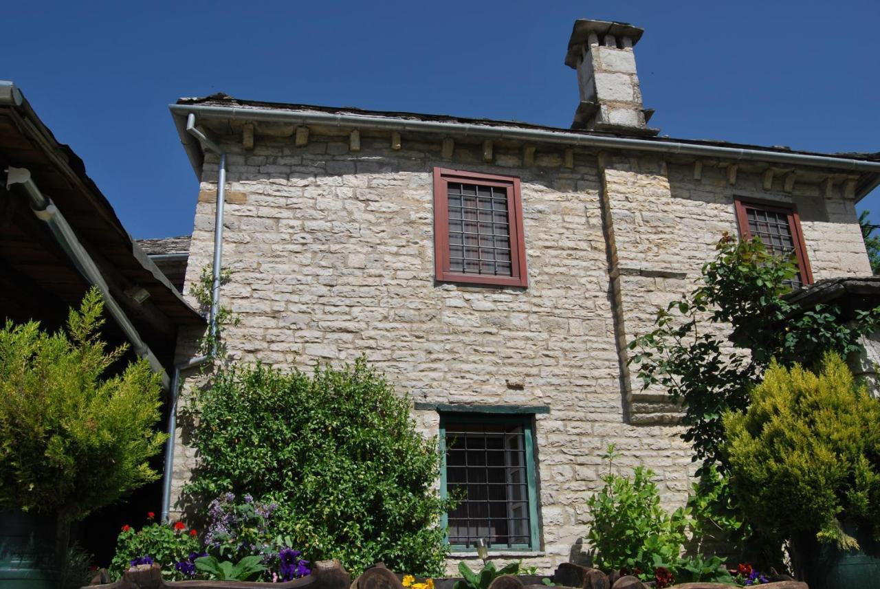 Tritoxo Guesthouse Koukkouli Bagian luar foto